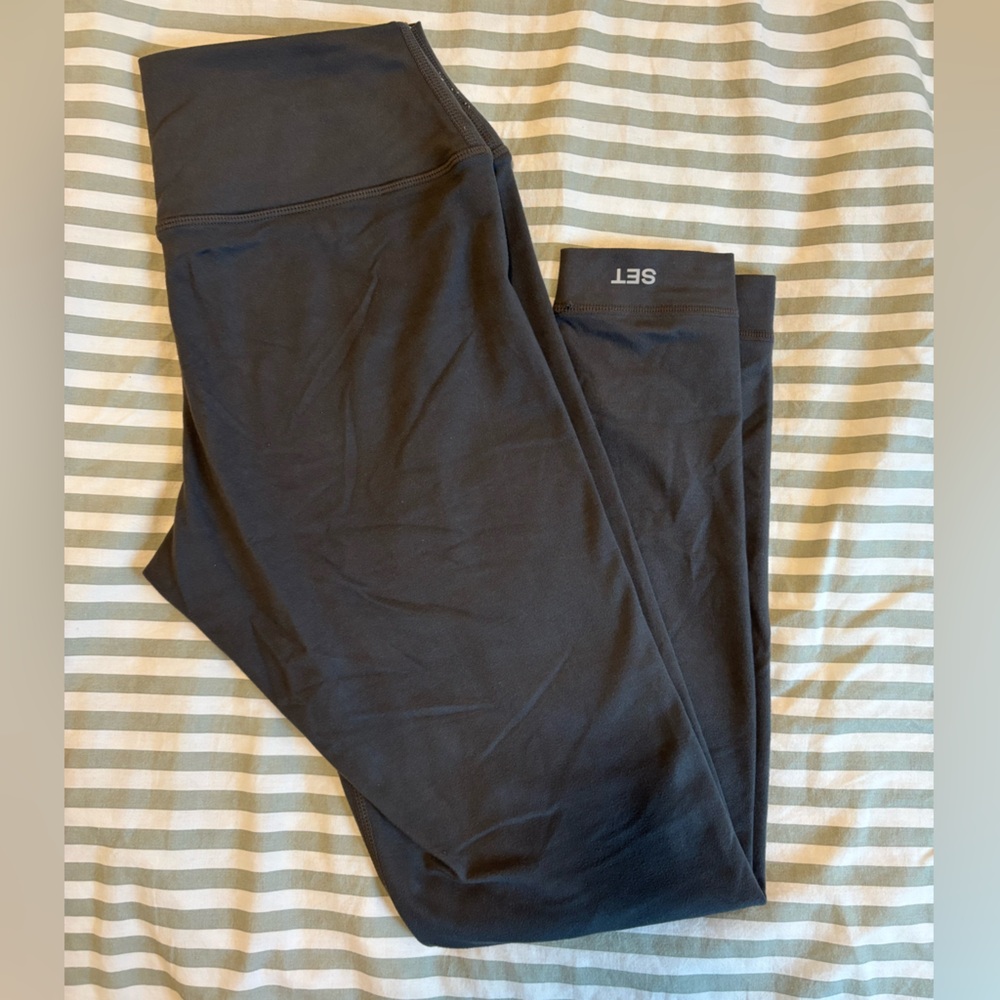 Set Active Grey Leggings